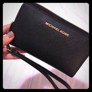 Michael Kors wristlet